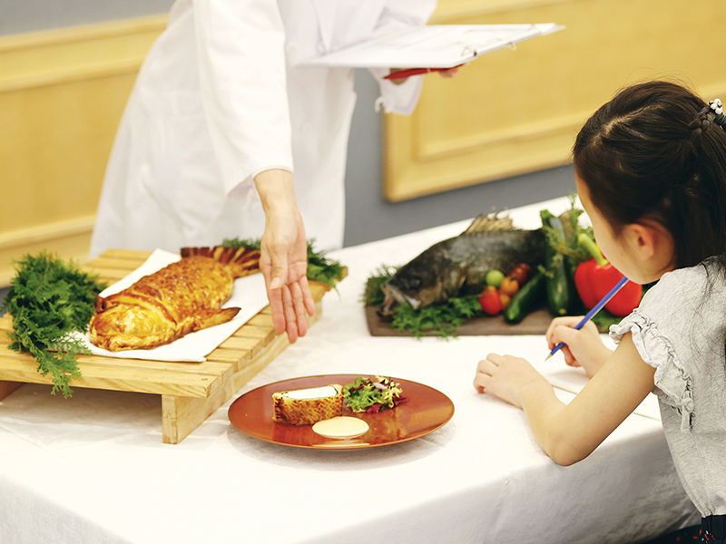 22年夏休み 都内老舗ホテルの 子供向け企画 がスゴい 英会話 食育 アートに触れるとびっきりの体験とは