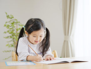 年間100万人以上の子どもが利用する日本生まれの教育法「七田式」おすすめの始め方