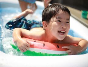回答が採用された方には雑誌をプレゼント！ 子どもの「夏休み」あるある大募集！